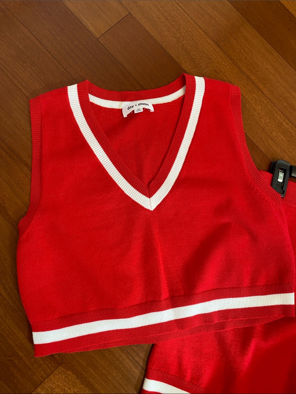 Red Knit Bandeau Crop Top & mini skirt Set w/White Trim Day + Moon Sz M LIKE NEW - Picture 2 of 16